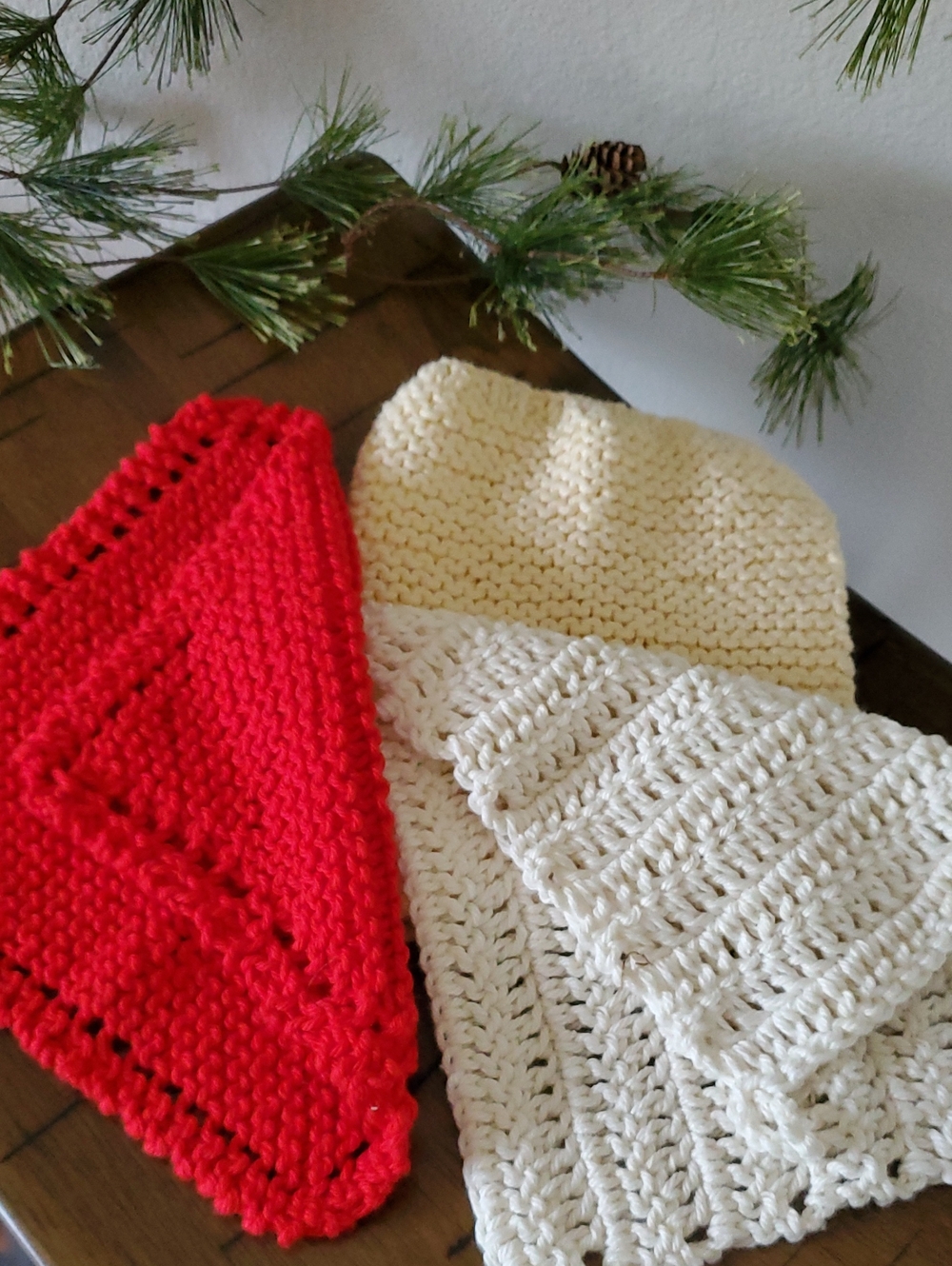 Handcrafted Holiday Basket Placemats Washclothes Home Accent Set - Picture 2 of 16
